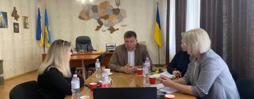 Парпуланський у Facebook: комунікація чи публічність?